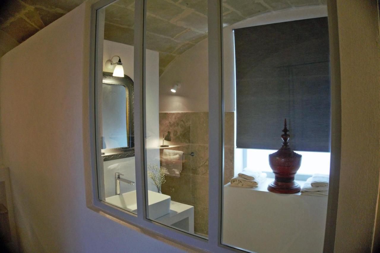 Les Canisses, Magnifique Appartement Avec Terrasse Au Coeur D'Uzès Εξωτερικό φωτογραφία