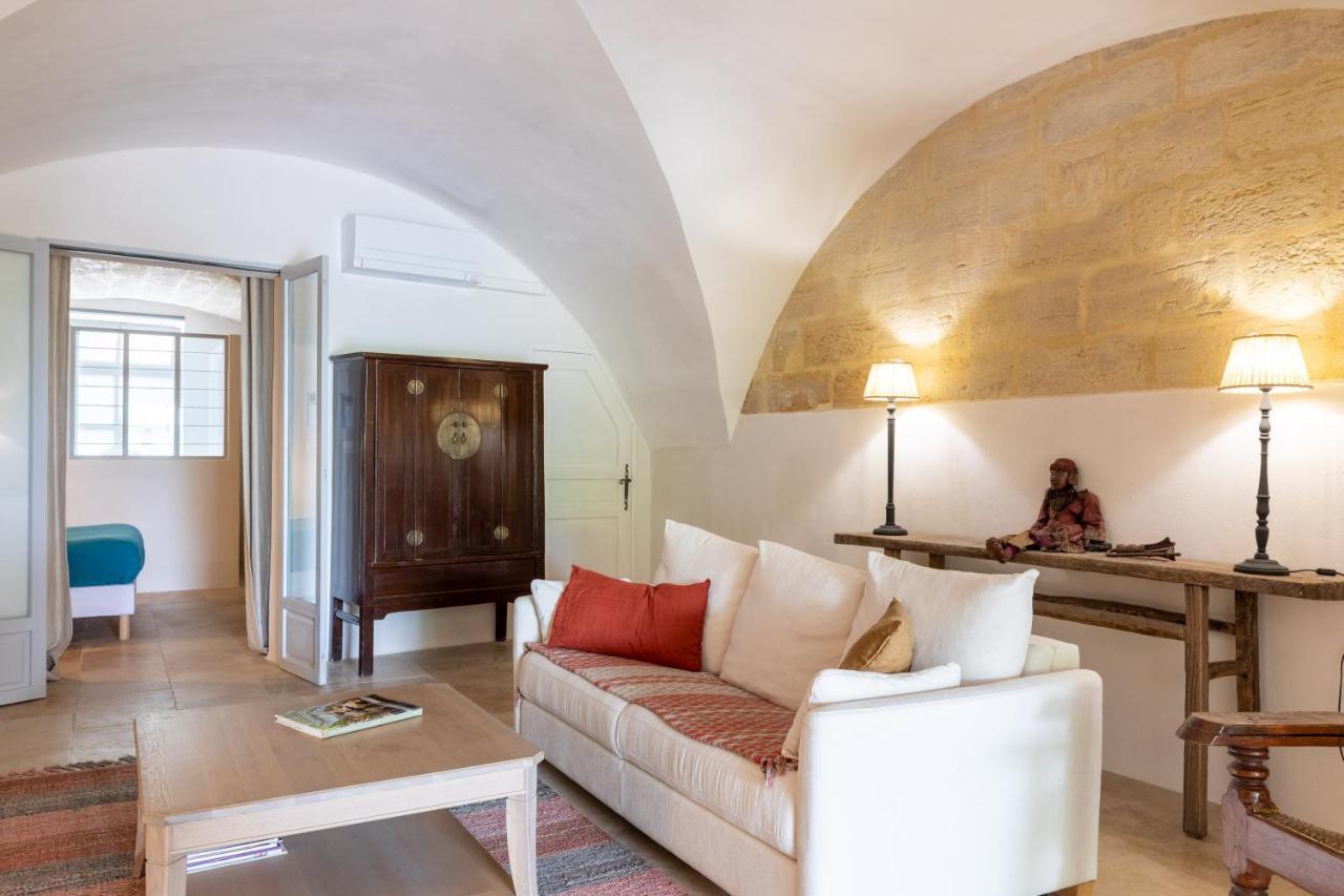 Les Canisses, Magnifique Appartement Avec Terrasse Au Coeur D'Uzès Εξωτερικό φωτογραφία